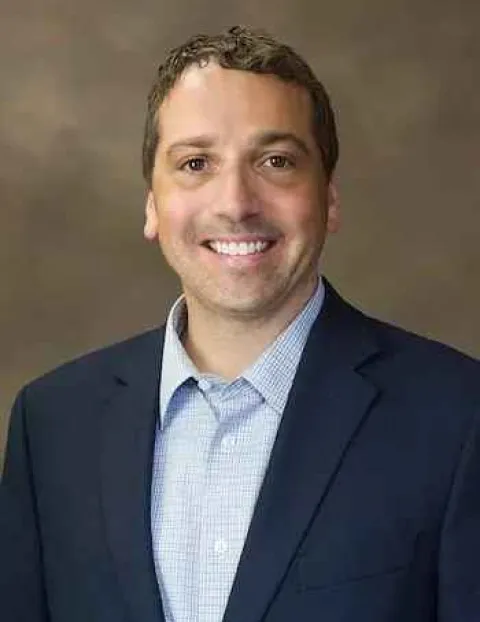 Agent Photo of Kenneth